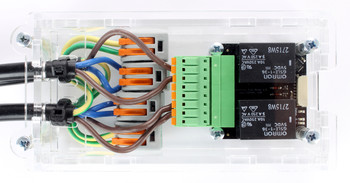 Gehäuse für Industrial Dual AC Relay Bricklet mit einem Relais angeschlossen