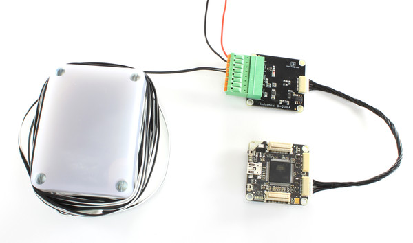 Industrial Dual 0-20mA Bricklet connected to ambient light sensor