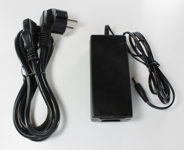 https://www.tinkerforge.com/static/img/_stuff/ac_dc_adapter_front_600.jpg